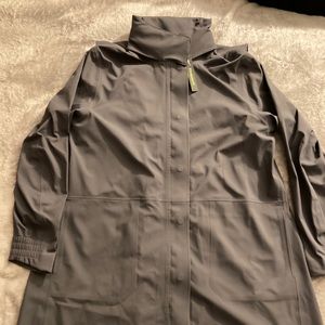 NEW Women’s Nike HyperShield Golf Jacket Gridiron